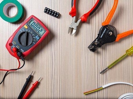 Electrician in Irving